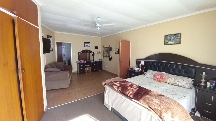 4 Bedroom Property for Sale in Sasolburg Free State